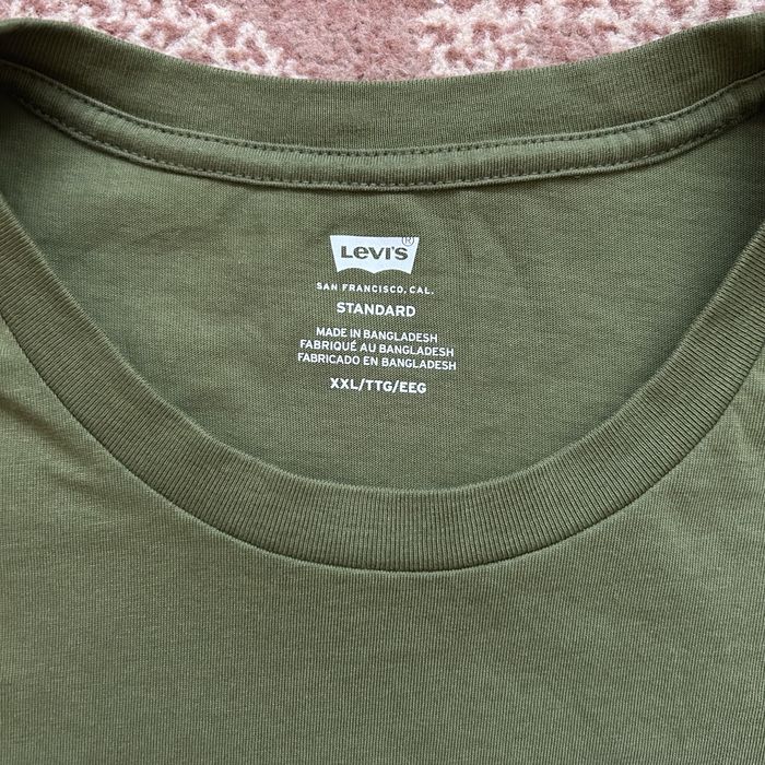 Футболка  Levi's