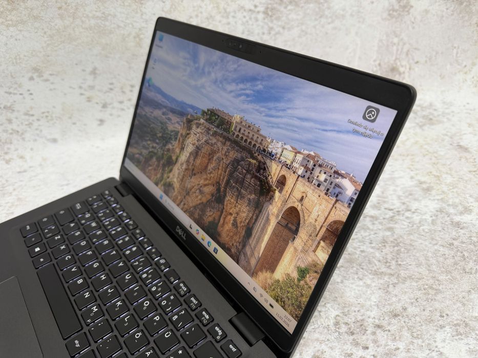 Dell Latitude 5300 / i7 8665u 4.8GHz / 16GB DDR4 / 512SSD / 13.3 FHD