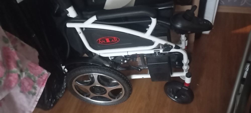 Wózek elektryczny inwalidzki