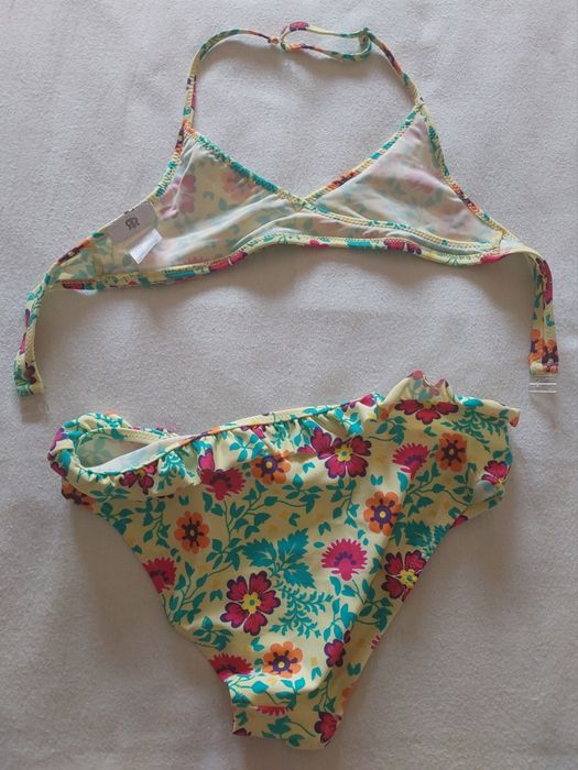 2 Biquinis Menina, 11-12A