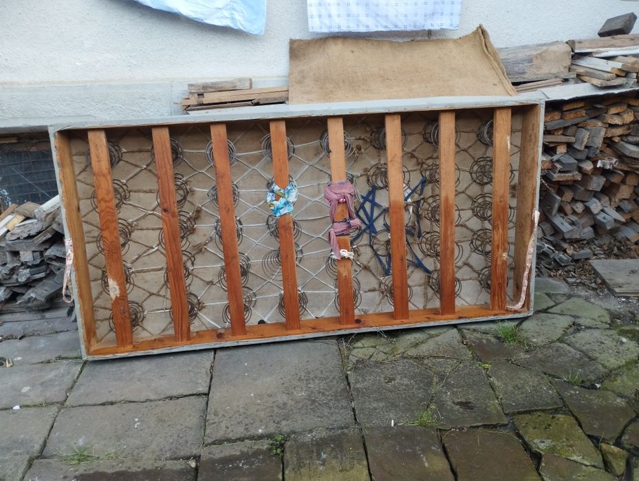 Матрас пружинний