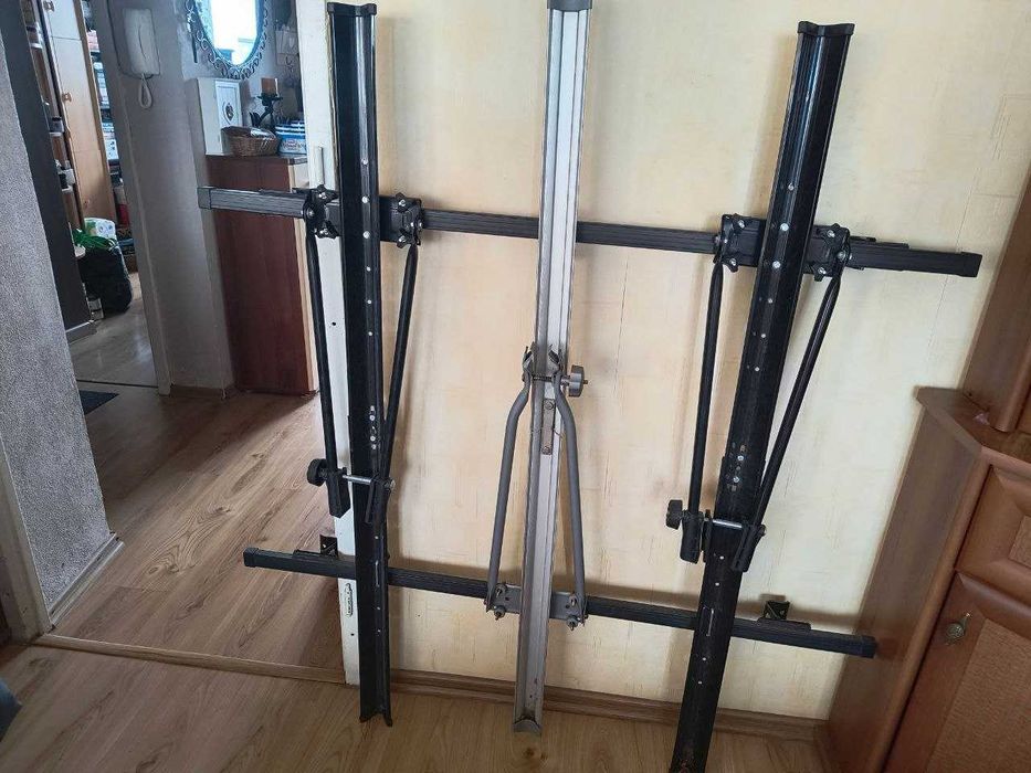 Bagażnik dachowy BMW E46z uchwytami na rower amos