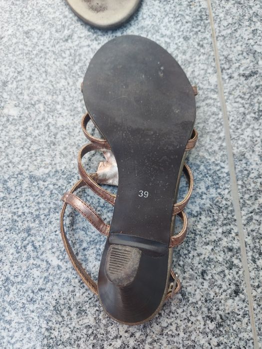 Sandálias de salto médio cor de Cobre 39