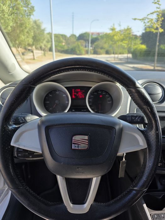 SEAT Ibiza — fotografia 11