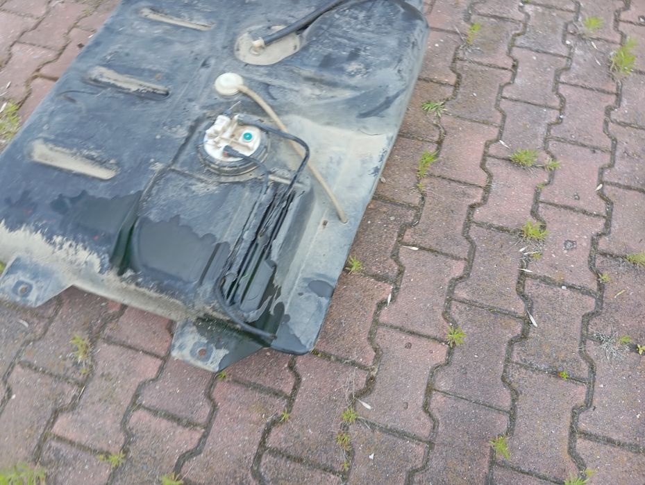 Zbiornik bak paliwa Trafic Vivaro 1,9 CDTI DTI Diesel Kompletny