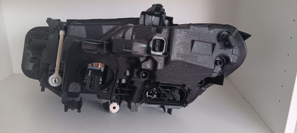 Farol BMW 3 Full LED direito