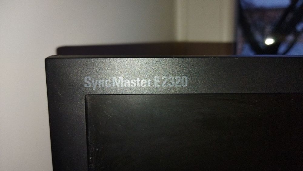 Продам монитор 23,8 Samsung