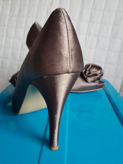 Buty na obcasie Reserved r. 37