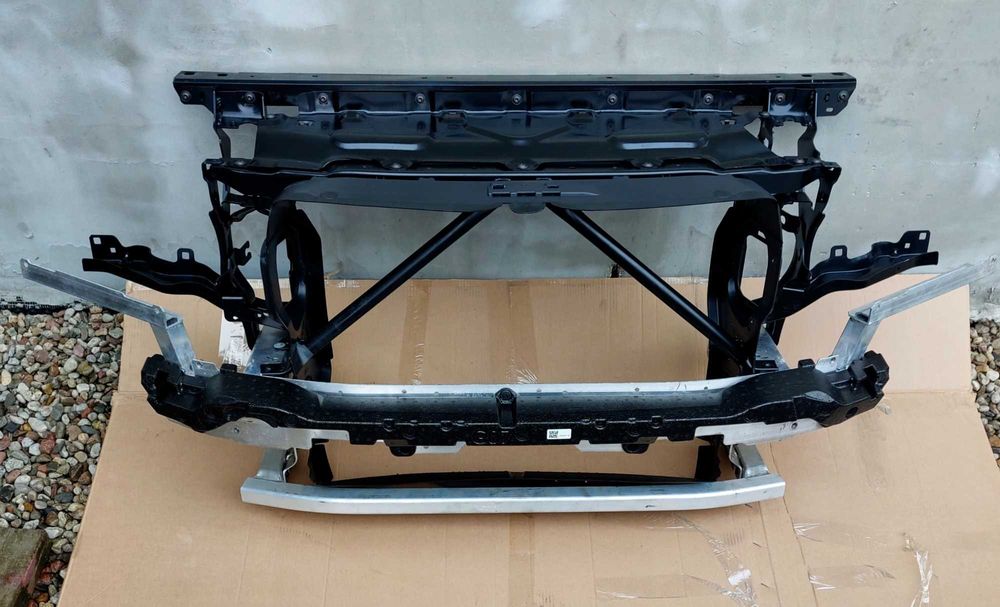 Панель передняя радиатор усилитель телевизор  BMW X7 G07 G06 разборка