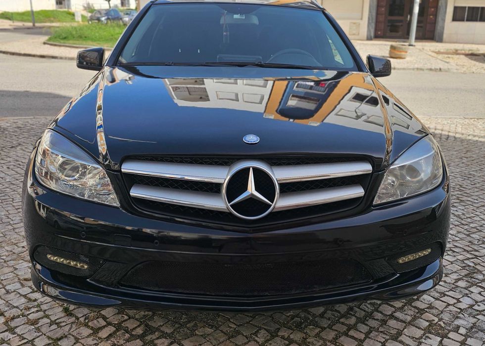 Carrinha Mercedes C220 W204 imaculada