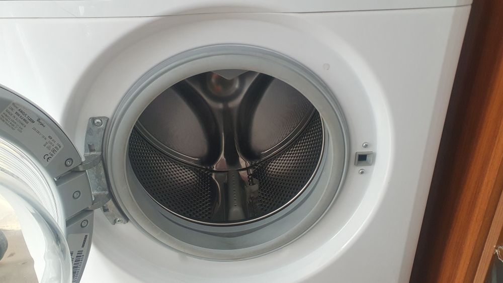 Pralka Whirlpool 7 KG 1200 obr/min