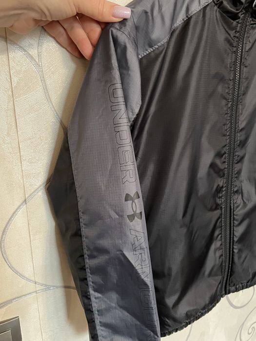 Куртка ветровка на флісі Under Armour 8/9 років