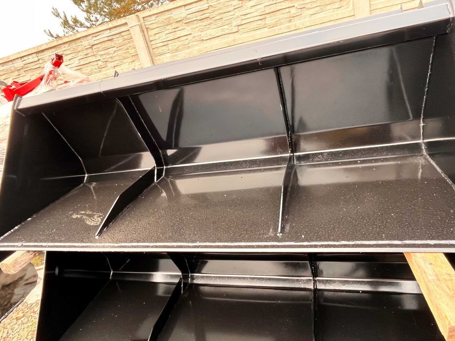 Łyżka do tura EURO/SMS/MX-do ładowacza TUZ na tył -NOWA  objętościowa