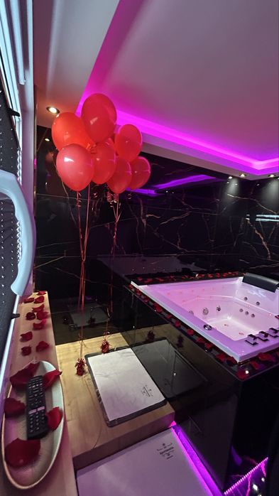 Apartamanet z Jacuzzi i Sauna