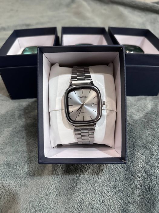 Годинник Casio новий