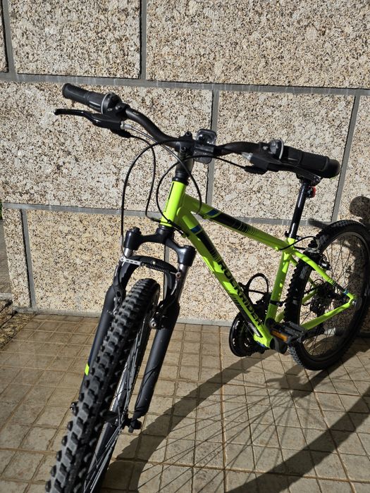 Bicicleta decatlhon st500 roda 24