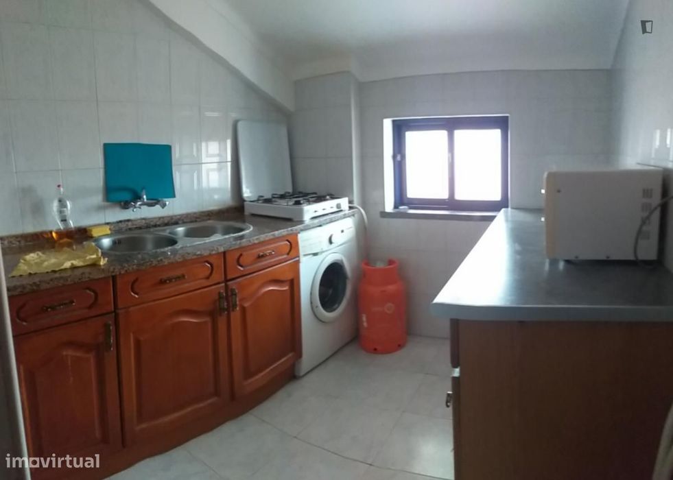 Quarto - localizado em Lisbon