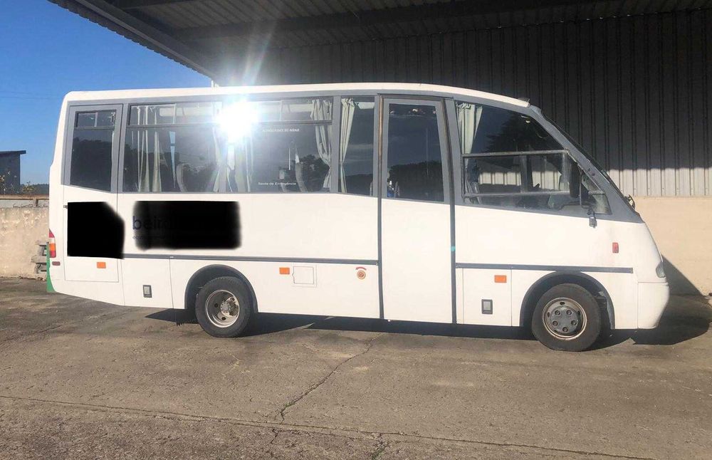 Vende-se  Autocarro RENAULT