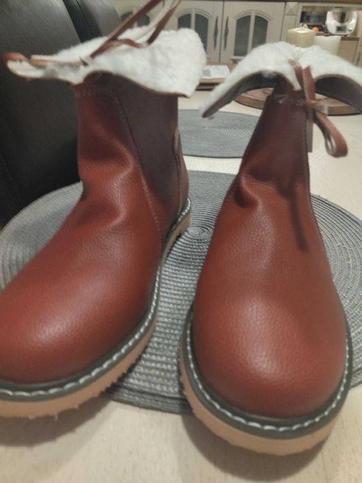 Botki skóra naturalna 39
