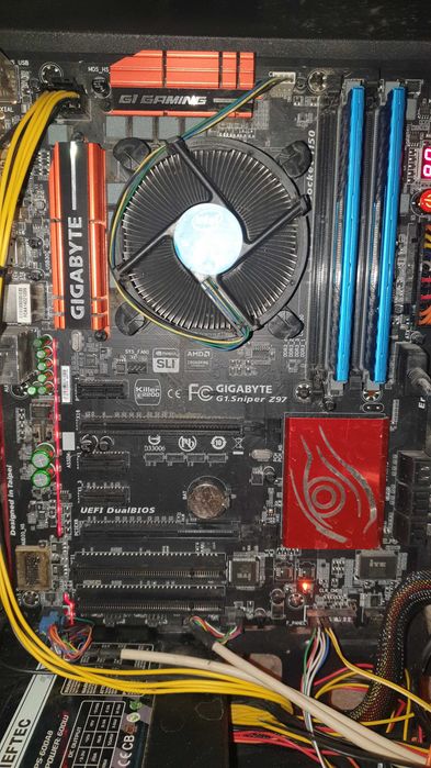 Zestaw Intel i5 3,2GHz Gigabyte G1.Sniper Z97 160Gb 8Gb - sprawny