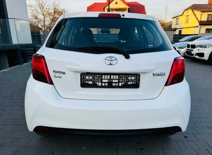 Бампер тойота ярис 3 IV разборка toyota yaris 3 запчасти ярис кросс