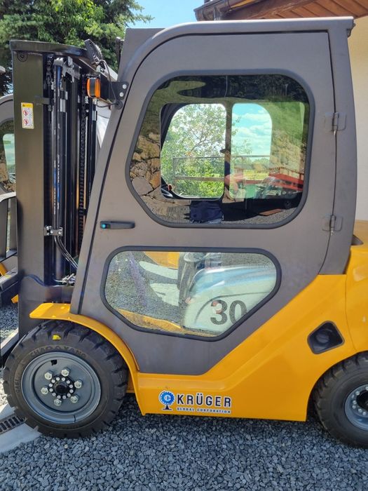 Wózek Widłowy 3 tony KRÜGER® PC-30,Maszt 4,5m lub 5,5m Triplex, Diesel