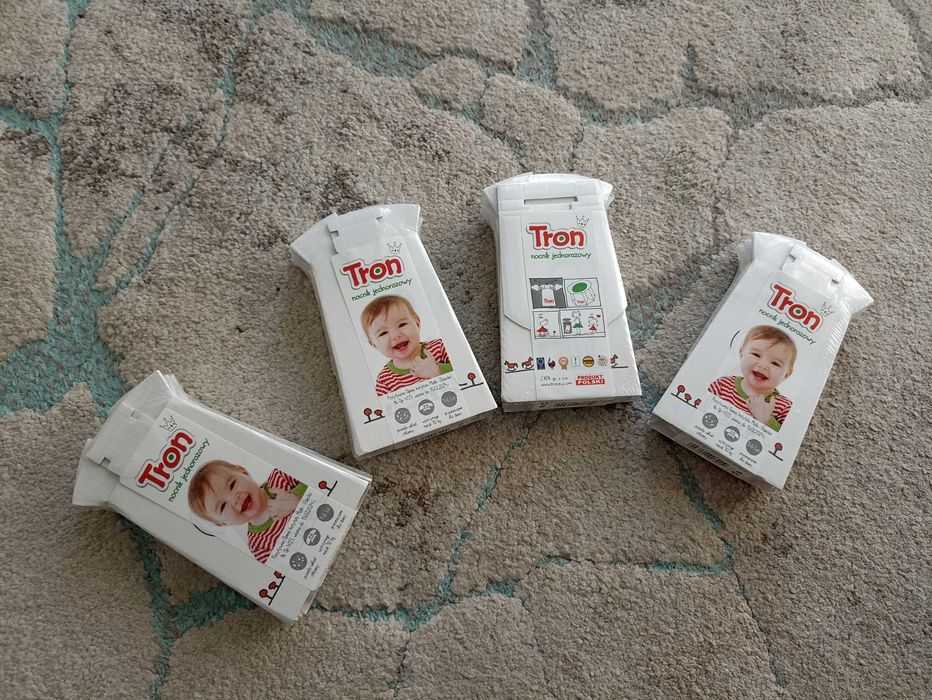 Nocnik jednorazowy Tron 4 szt - nowe