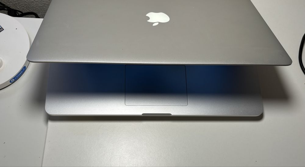 MacBook Pro Retina 15 | "Core i7" 2.2 Quad-Core | 16GB RAM