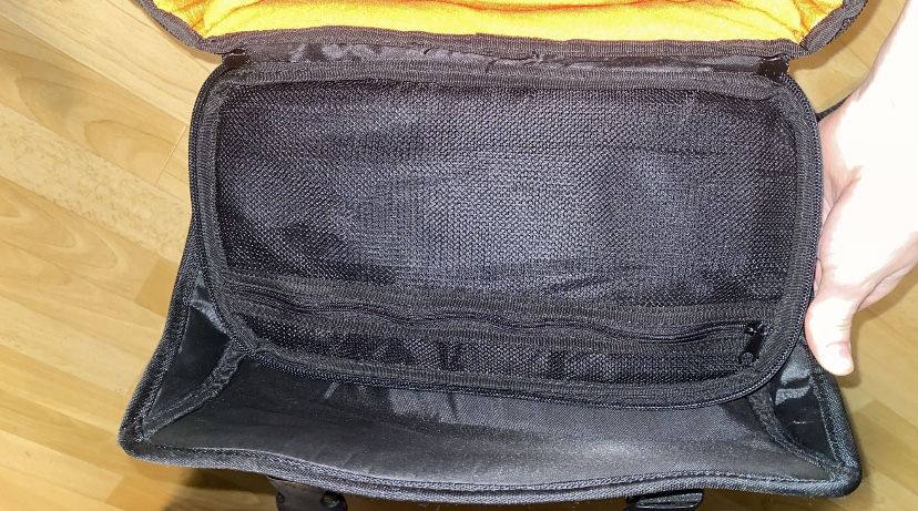 Сумка Amazon Basics для техніки (фотоапарата)