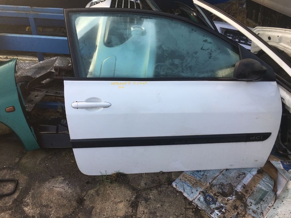 Renault MeganeII, drzwi prawe przednie DV369, wersja 3D