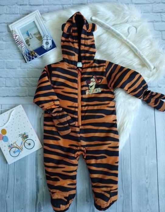 Демисезонный комбинезон Disney