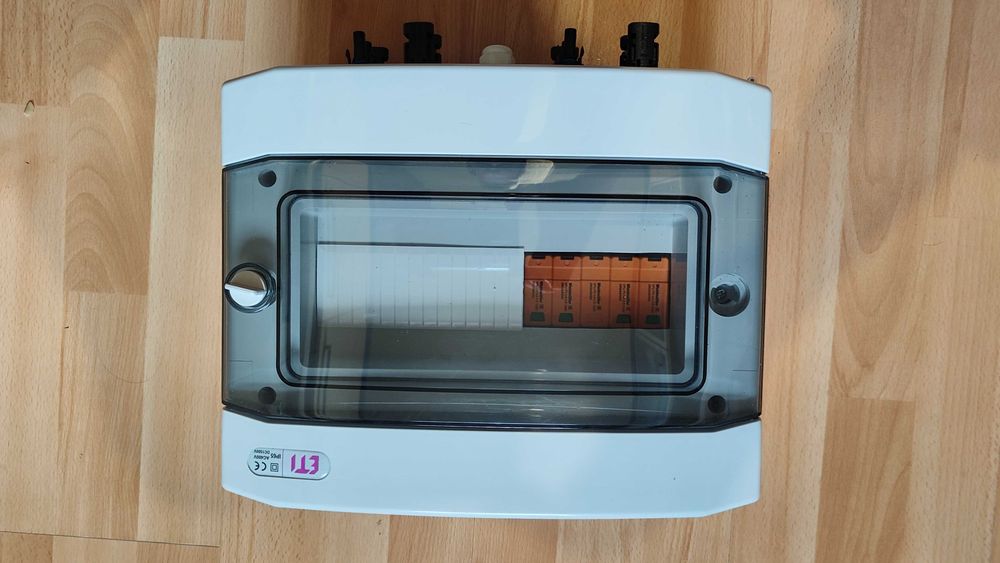 Rozdzielnica do PV DC 4 stringi 2 MPPT