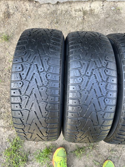 215 65 r16 Pirelli Winter Ice Zero