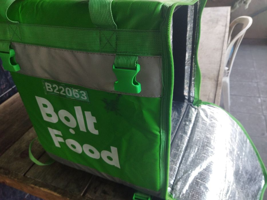 Vendo mochila para estafeta da para Uber Golovo bot.