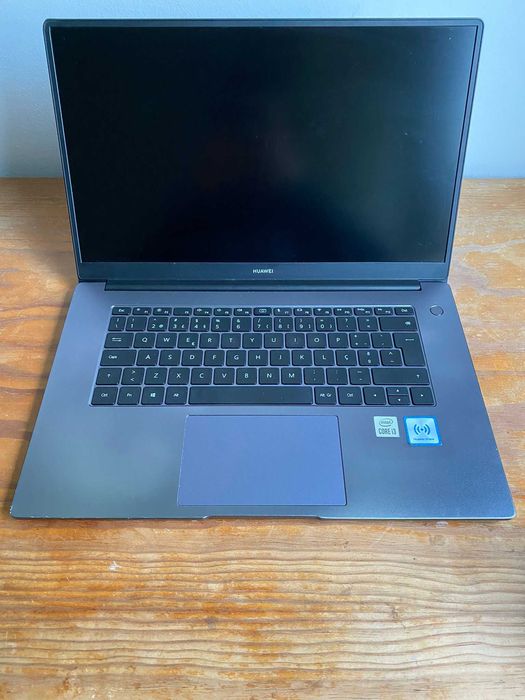 Computador - Huawei MateBook D15 (i3 11ª Ger. | 8GB RAM | 256GB SSD)