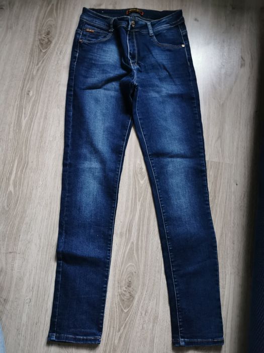 Spodnie jeansowe M jak nowe