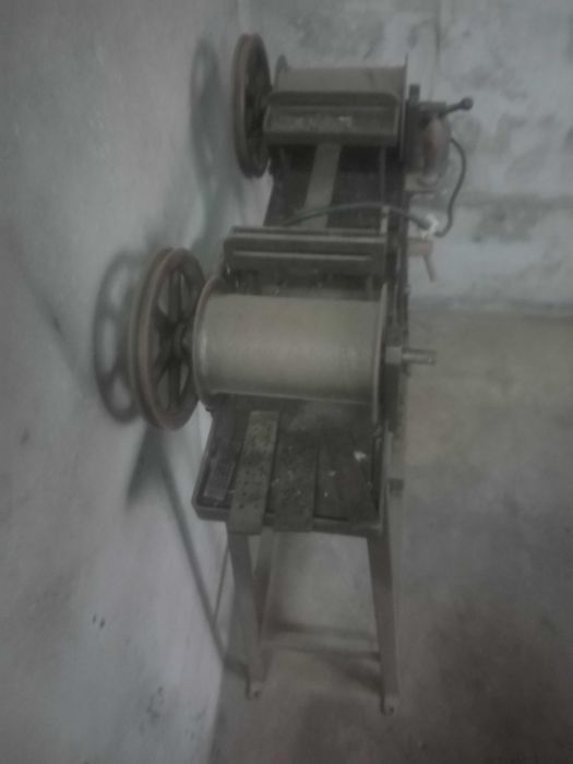 Carrinho de Puxar Fio, antigo, com motor elétrico - Ourives