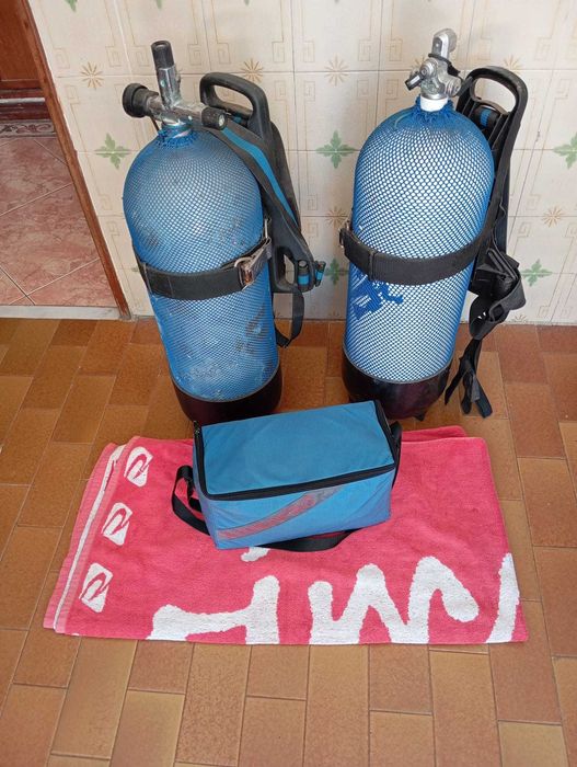 Conjunto Garrafas de mergulho e regulador de mergulho (Détenteur)