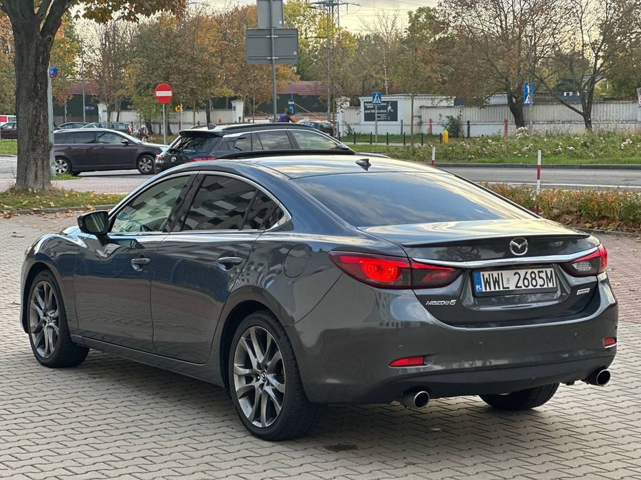 Mazda 6