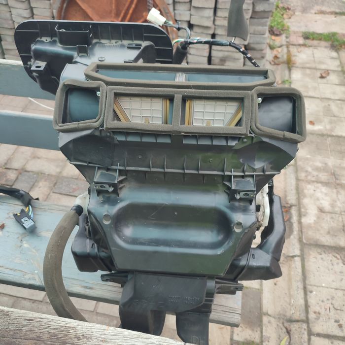 Печка Ниссан рог