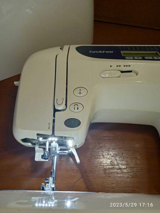 Швейная машина Brother M 955 ACE II