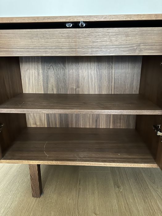 aparador Stochkolm Ikea