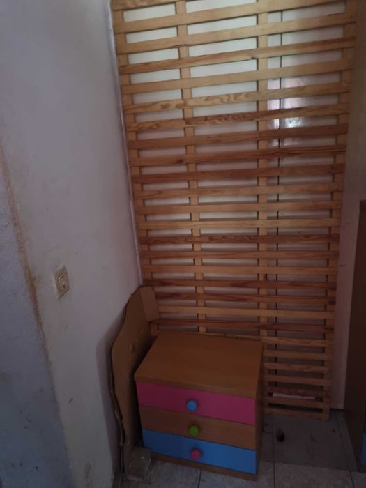 Mobiliário de menina solteira