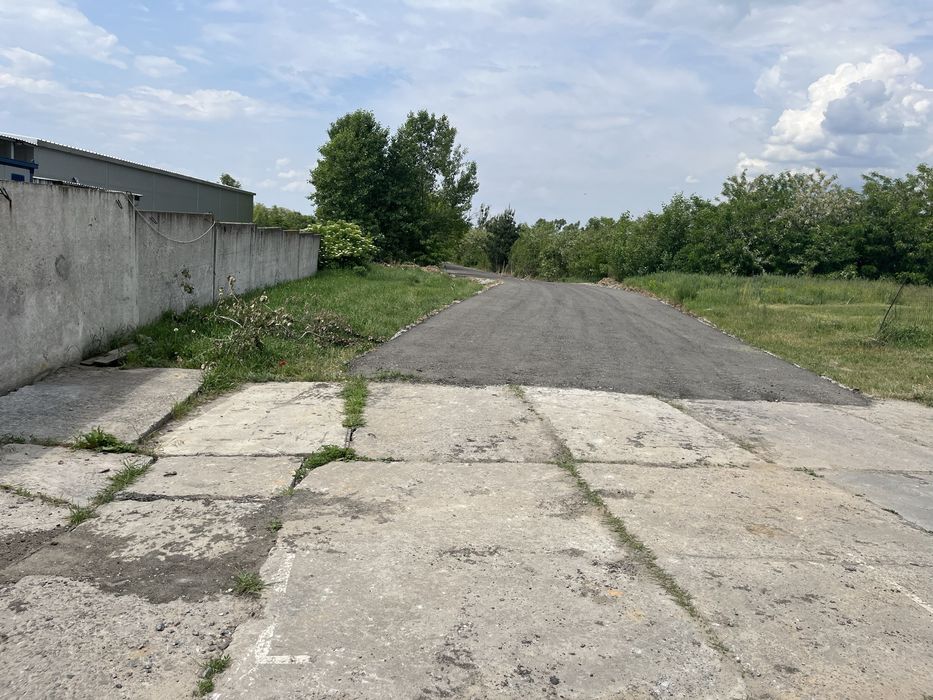 Промзона. 30 соток. Асфальт.