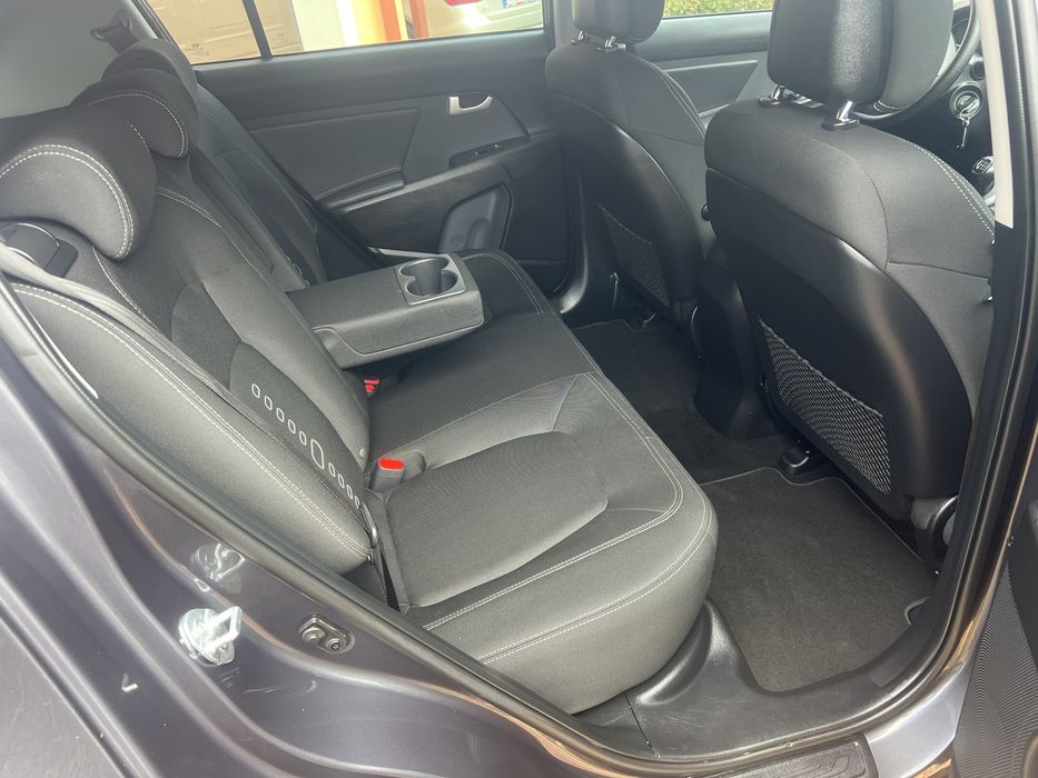 Kia Sportage  1.6gdi led kamera nawi serwis aso stan IDEALNY