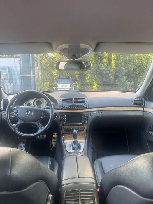 Mercedes Benz E 320