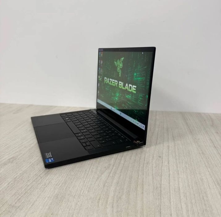 игровой ноутбук Razer Blade 13 i7/256gb/озу 8гб