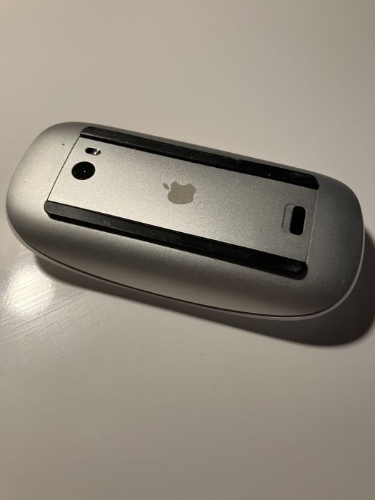 Rato Apple Magic Mousse versao pilhas