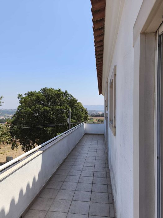 Quarto suite em Alcobaça com closet e WC privado