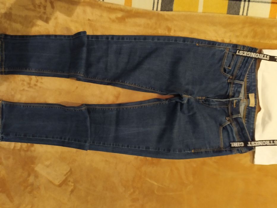Jeans n° 38 (skinny) + T-shirt algodão puro